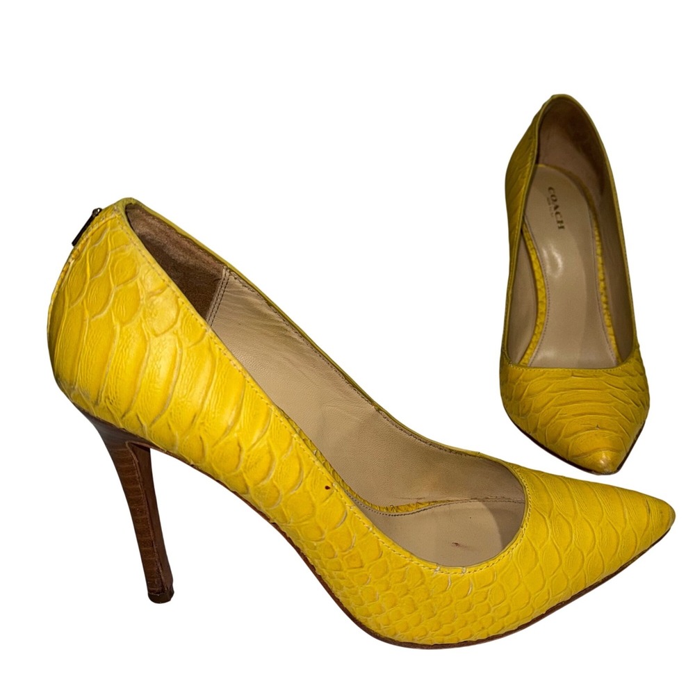 COACH Harlee Pump Women 10 Yellow Snake Embossed Leather Stiletto Statement